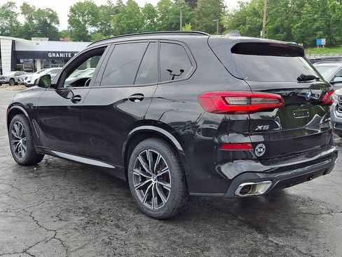 Used 2019 BMW X5 xDrive40i w/ M Sport Package AWD/4WD image 4