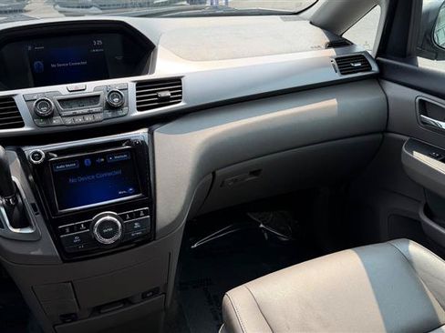 Used 2014 Honda Odyssey EX-L image 19