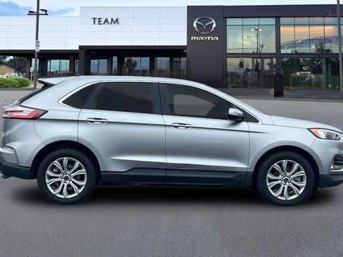 Used 2024 Ford Edge Titanium image 3