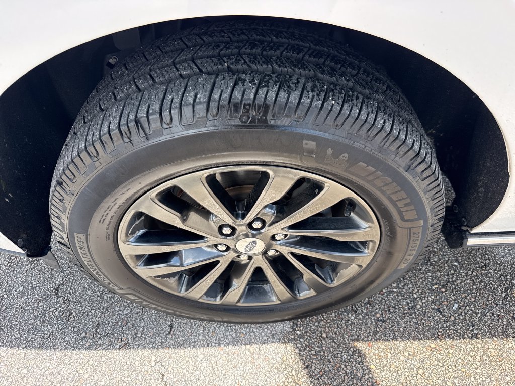 Certified 2019 Ford Expedition Max Limited RWD image 13