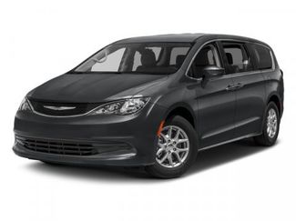 Used 2017 Chrysler Pacifica Touring image 1