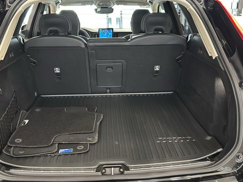 Certified 2026 Volvo XC60 B5 Ultra AWD/4WD image 29
