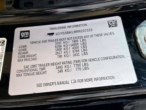 Used 2024 Cadillac Escalade Premium Luxury RWD image 38