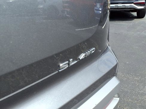 Used 2025 Nissan Pathfinder SL image 32