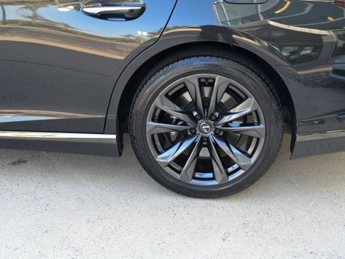 Used 2024 Lexus LS 500 F Sport image 10