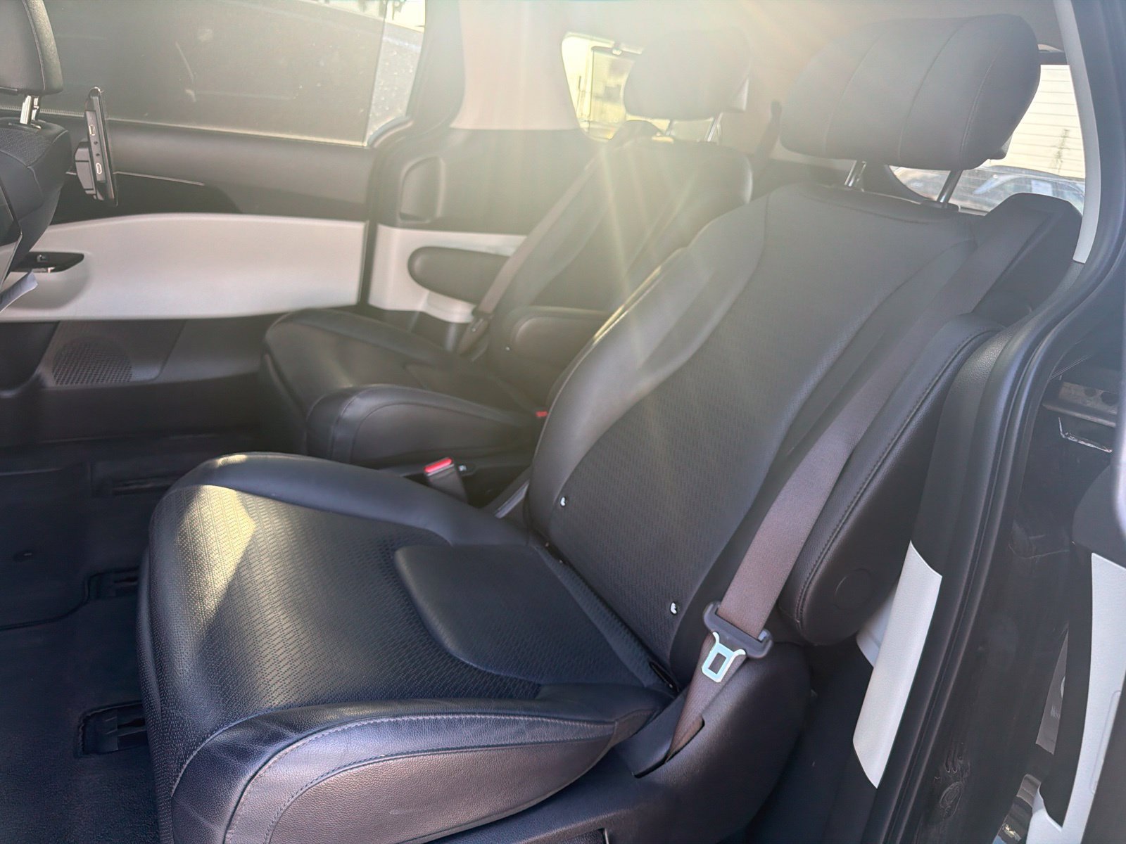 Used 2024 Kia Carnival SX Prestige FWD image 9