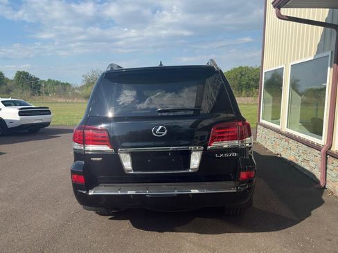 Used 2013 Lexus LX 570 4WD image 44
