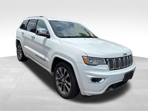 Used 2018 Jeep Grand Cherokee Overland w/ Interior Metal Package AWD/4WD image 8