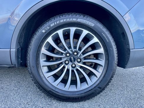 Used 2020 Lincoln Aviator Reserve w/ Equipment Group 201A image 12