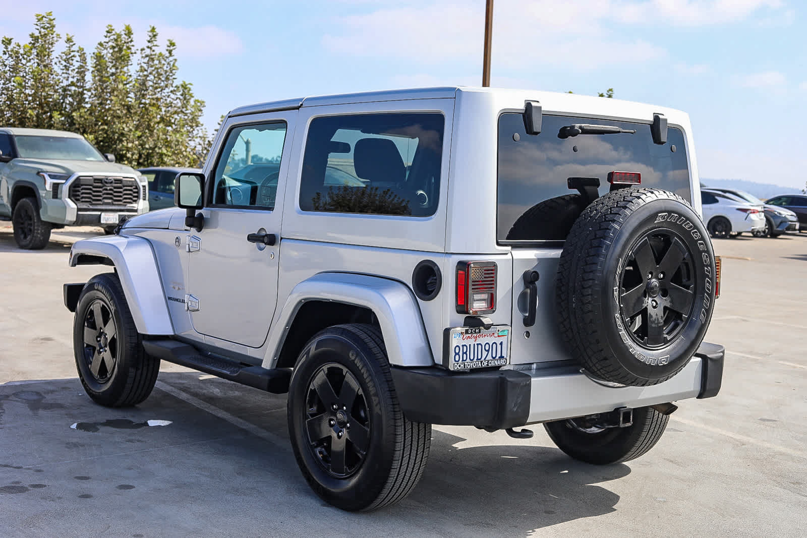 Used 2012 Jeep Wrangler Sahara w/ Connectivity Group AWD/4WD image 7