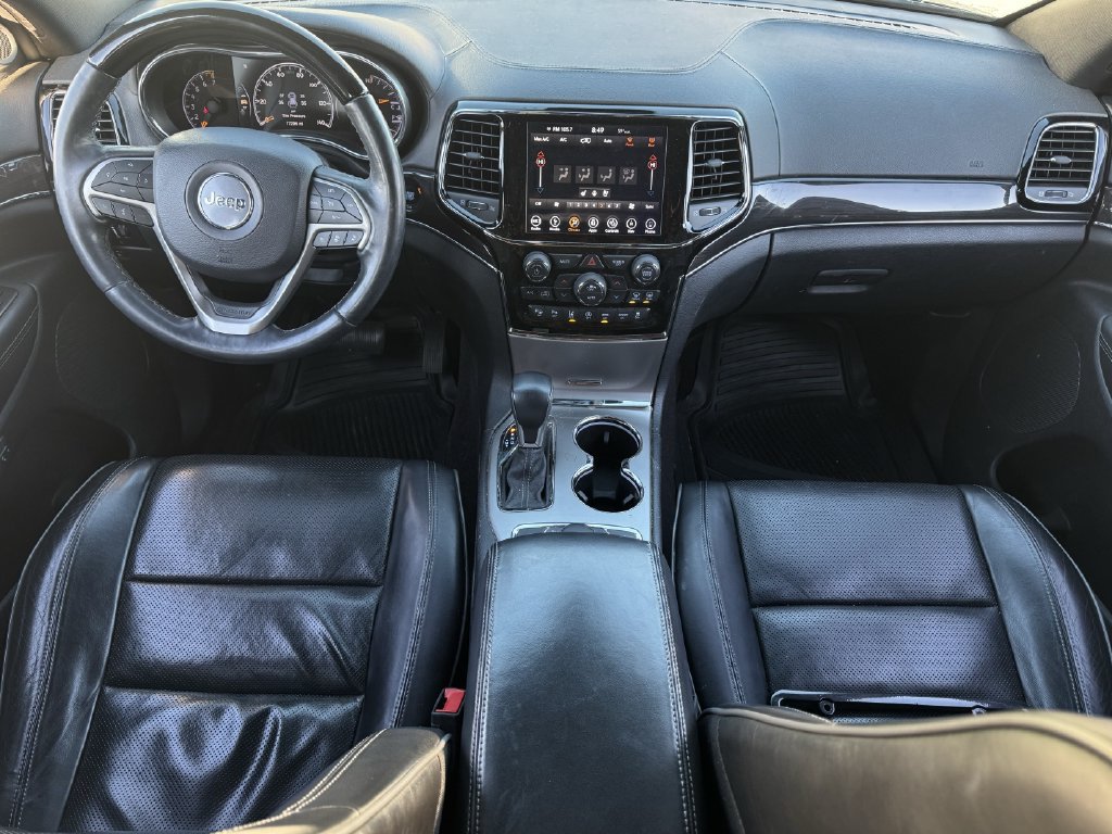 Used 2019 Jeep Grand Cherokee Overland AWD/4WD image 9