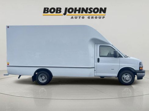 New 2025 Chevrolet Express 3500 w/ Power Convenience Package RWD image 15