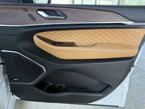 Used 2023 Jeep Grand Cherokee L Summit w/ Advanced Protech Group IV image 42