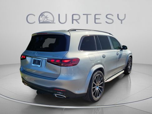 Certified 2026 Mercedes-Benz GLS 450 4MATIC image 3