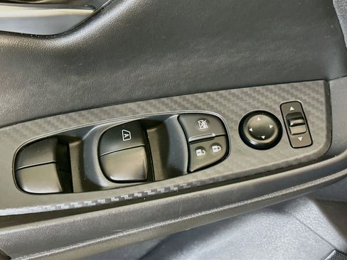 Used 2025 Nissan Sentra SV w/ All-Weather Package FWD image 16