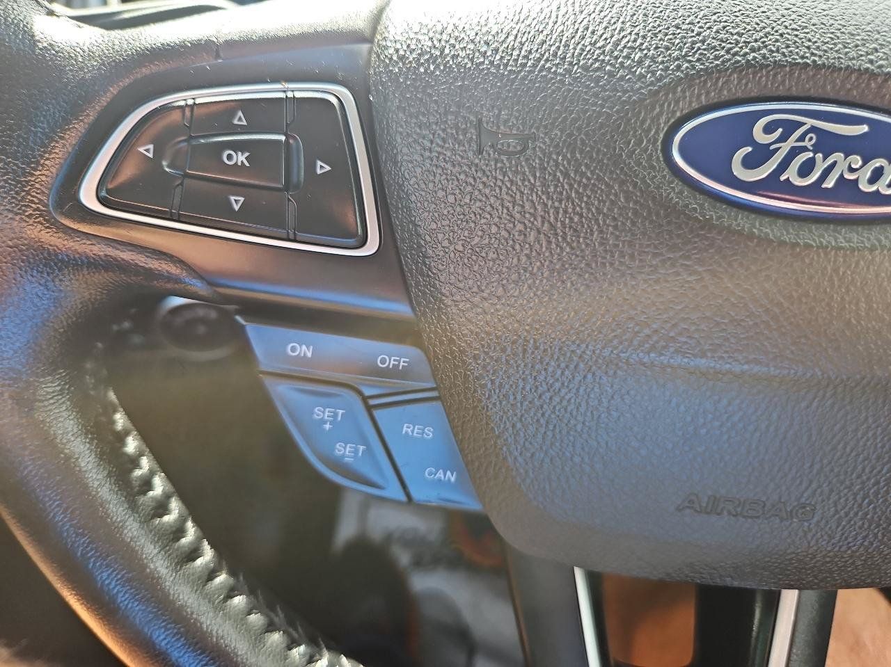 Used 2015 Ford Focus SE w/ Equipment Group 201A FWD image 27