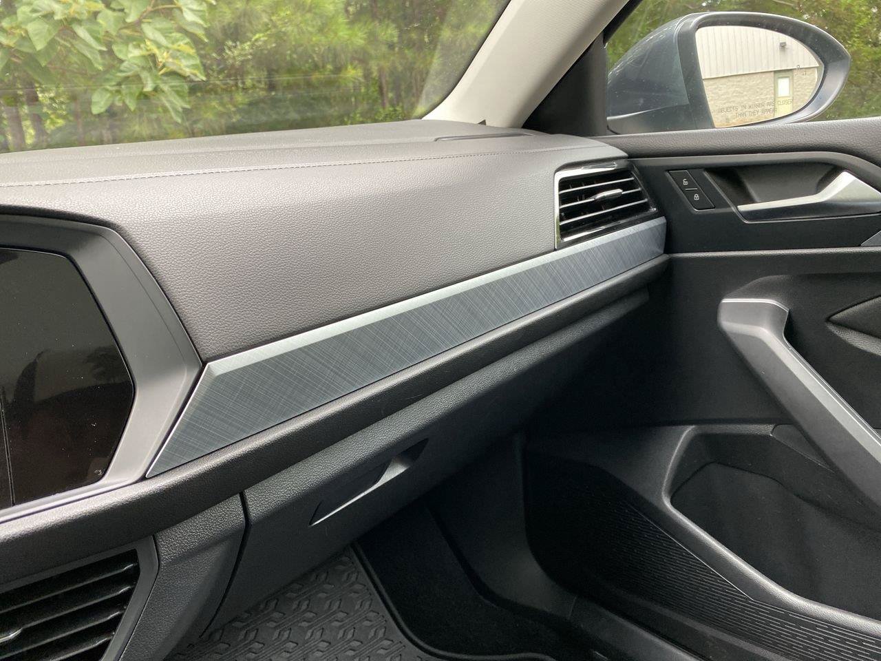 Used 2022 Volkswagen Jetta SE FWD image 33