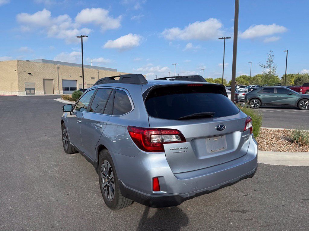Used 2015 Subaru Outback 3.6R Limited AWD/4WD image 2