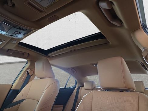 Certified 2025 Lexus ES 300h 300h w/ Premium Package image 28