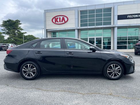 Used 2024 Kia Forte LXS FWD image 6