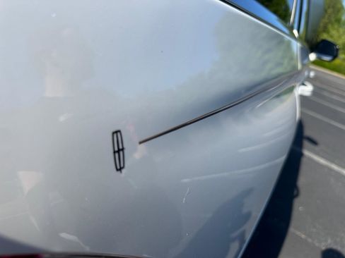 Used 2022 Lincoln Aviator Black Label w/ Dynamic Handling Package image 38