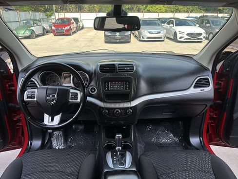 Used 2020 Dodge Journey SE w/ SE Popular Equipment Group image 16