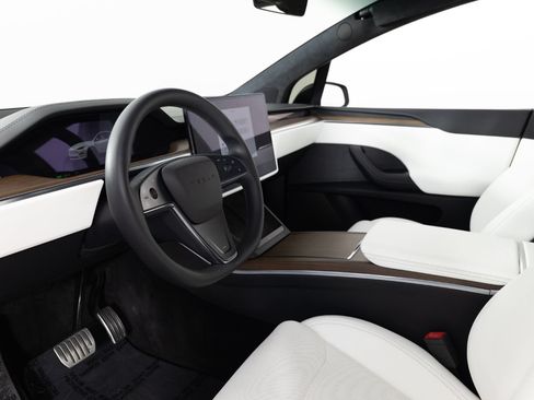 Used 2023 Tesla Model X AWD/4WD image 13