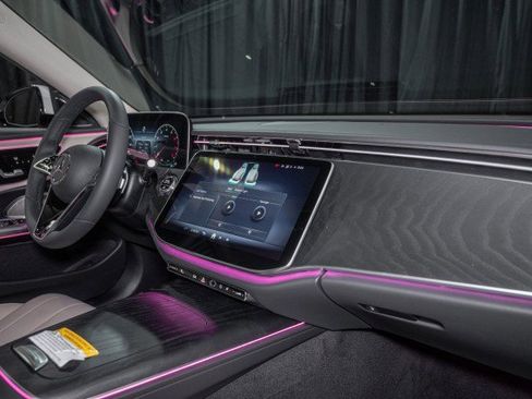 New 2026 Mercedes-Benz E 450 4MATIC Sedan image 15