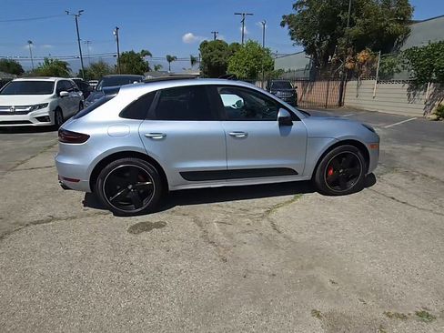 Used 2018 Porsche Macan GTS w/ Premium Package Plus AWD/4WD image 2