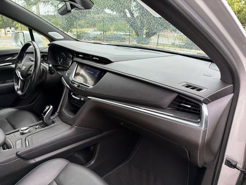 Used 2020 Cadillac XT5 Premium Luxury FWD image 40