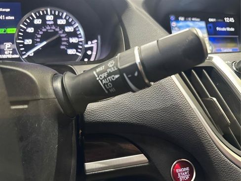 Used 2015 Acura TLX w/ Technology Package FWD image 18