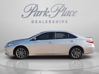 Used 2015 Toyota Camry SE FWD video 2