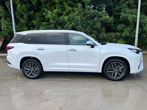 Certified 2025 Lexus TX 350 AWD w/ Technology Package image 8