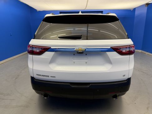 Used 2021 Chevrolet Traverse LT w/ LT Premium Package AWD/4WD image 6
