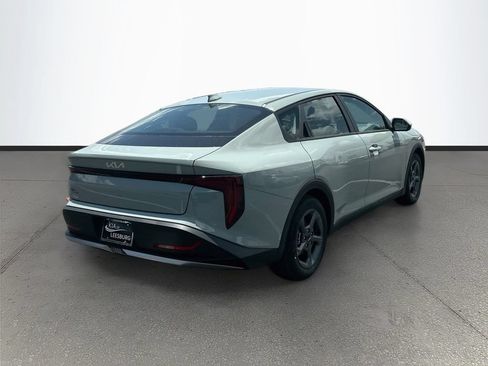 New 2026 Kia K4 FWD image 7