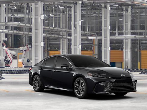 New 2026 Toyota Camry XLE AWD/4WD image 15