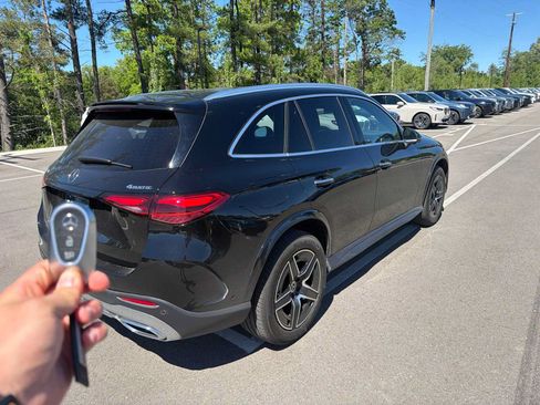 Used 2023 Mercedes-Benz GLC 300 4MATIC image 5