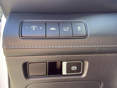 Used 2021 Hyundai Santa Fe Limited AWD/4WD image 16