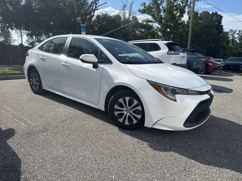 Used 2020 Toyota Corolla LE FWD image 6