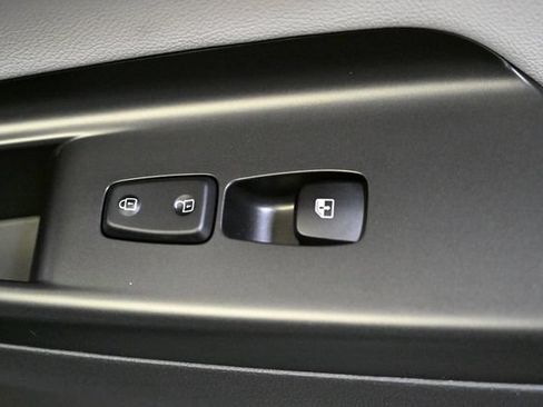 Used 2023 Hyundai Kona Limited w/ Cargo Package FWD image 58