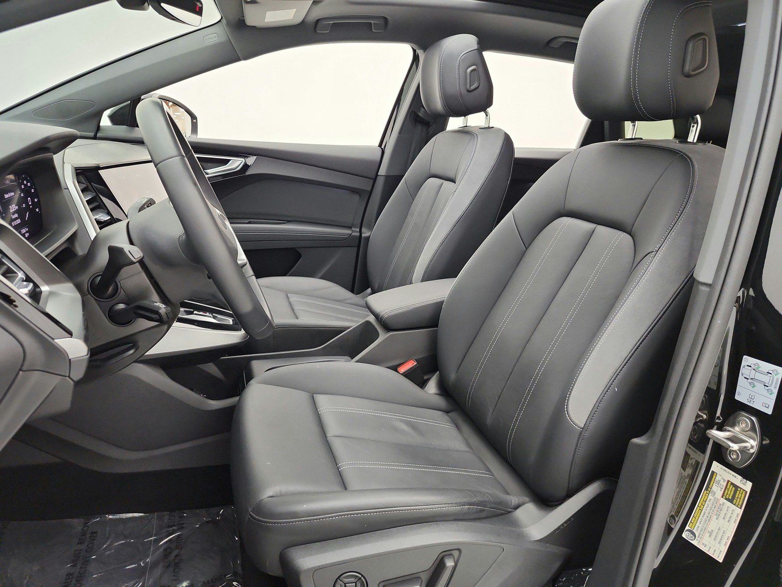 Used 2023 Audi Q4 e-tron Premium w/ Convenience Package AWD/4WD image 13