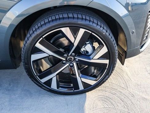 New 2026 Volvo XC60 T8 Ultra image 9