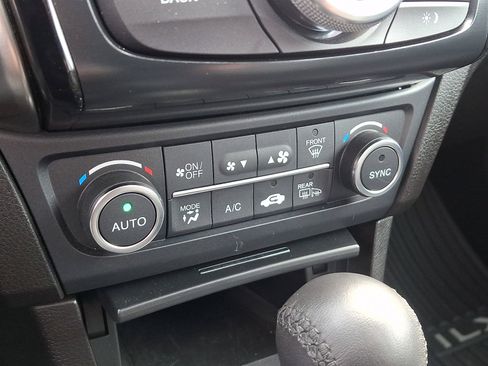 Used 2021 Acura ILX w/ Premium Package image 18