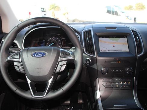 Certified 2019 Ford Edge SEL w/ Equipment Group 201A FWD image 17