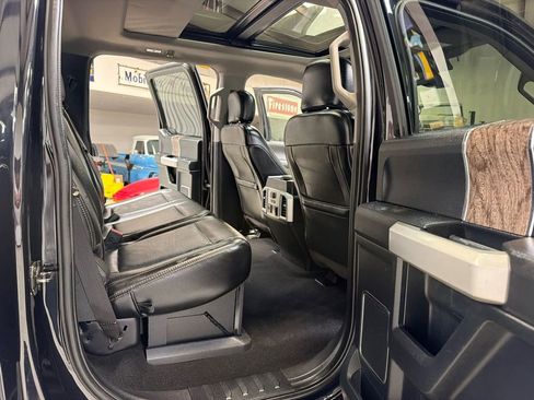 Used 2019 Ford F250 Lariat w/ Lariat Ultimate Package AWD/4WD image 41