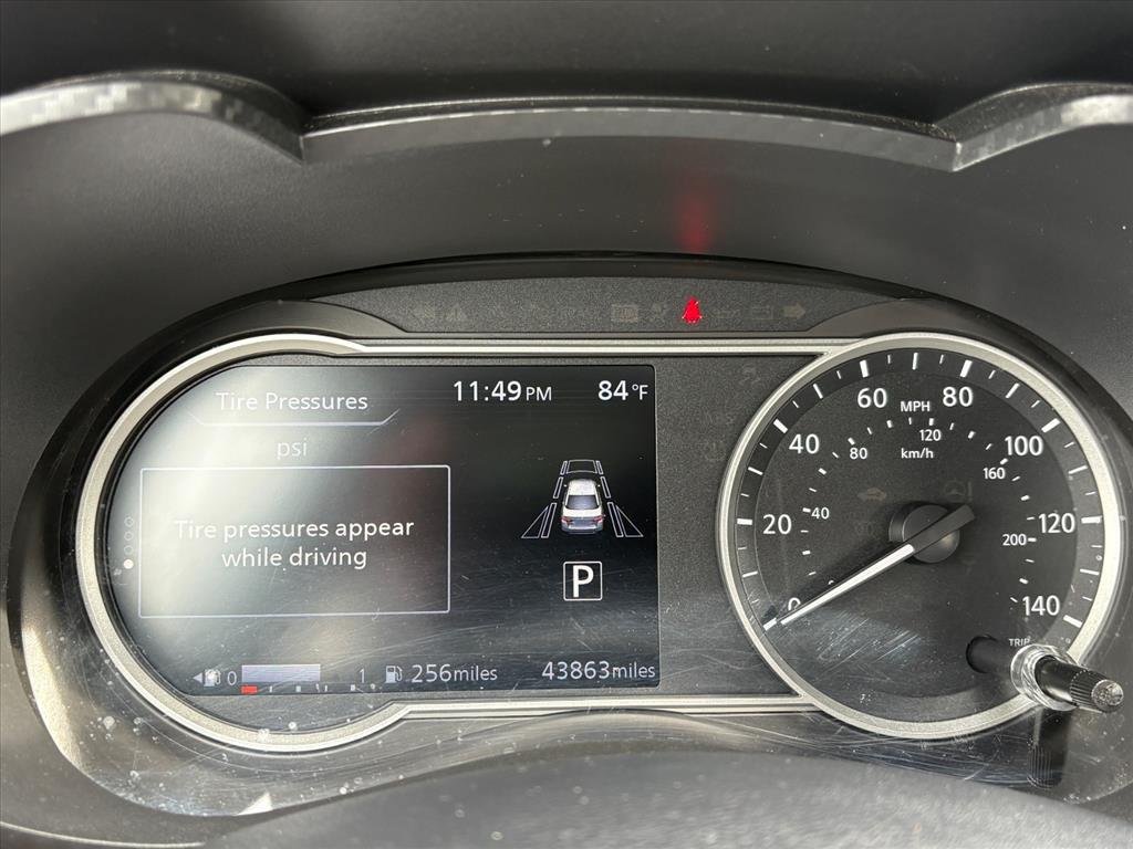Used 2025 Nissan Versa SV FWD image 8