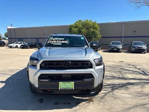 Used 2026 Toyota 4Runner SR5 AWD/4WD image 2