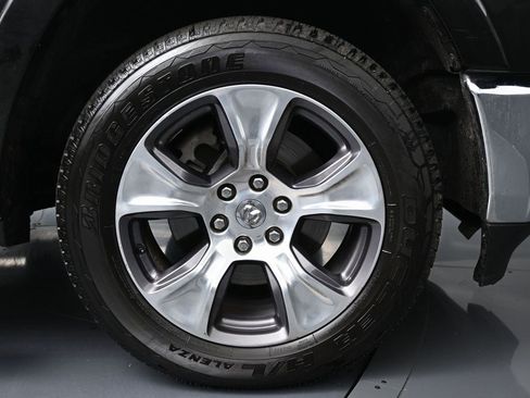 Used 2021 RAM 1500 Laramie image 12