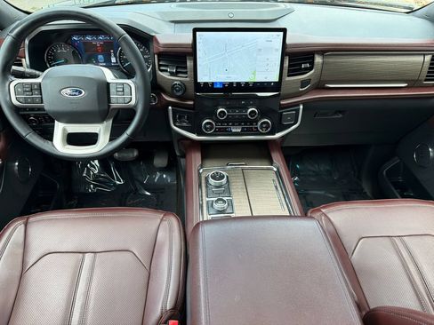 Used 2023 Ford Expedition Max Limited AWD/4WD image 22