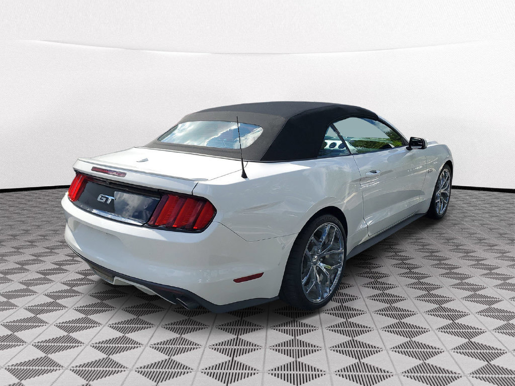 Used 2017 Ford Mustang GT Premium RWD image 5